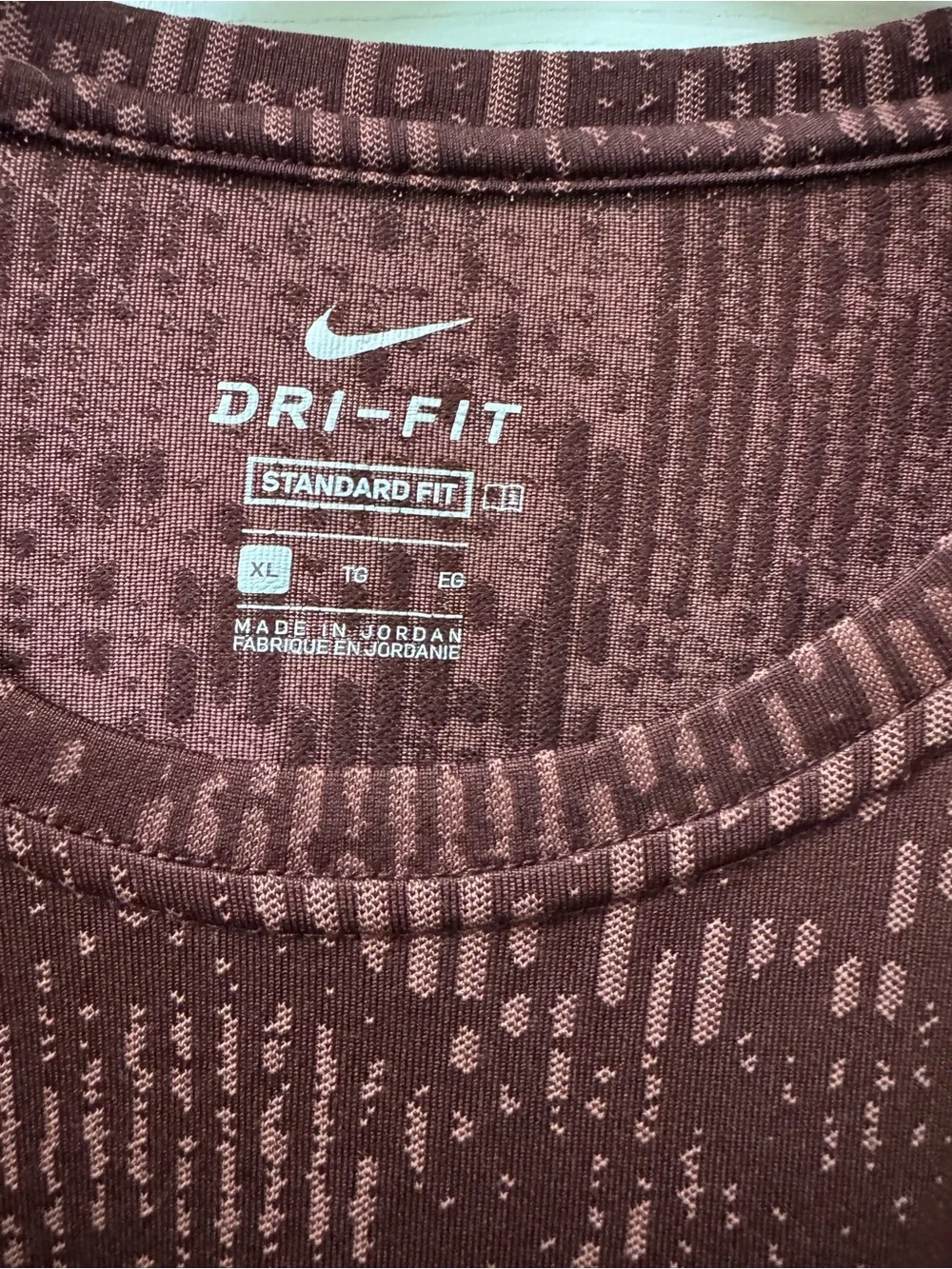Nike Men's Short-Sleeve Athletic Tee in Maroon and Light Maroon